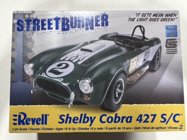 Revell 1/24 Scale Street Burner Series Shelby Cobra 427 S/C RMX852828